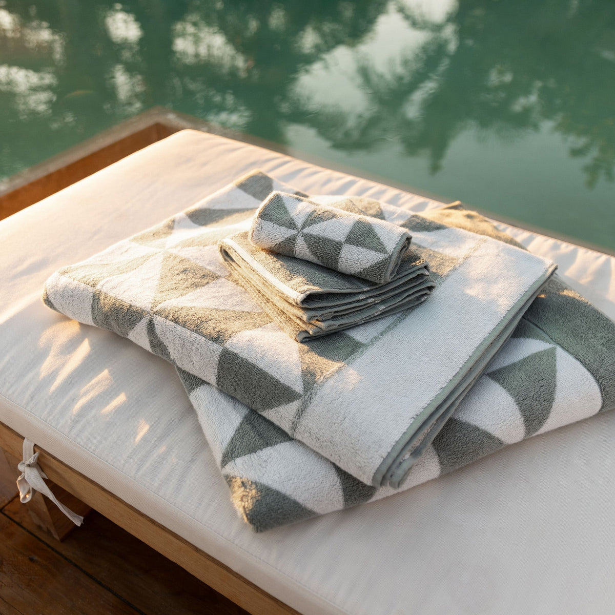 Umbra Australian Cotton Towels — 600 GSM